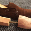 Loake Cannon Polo Suede och Skoblock i Cederträ